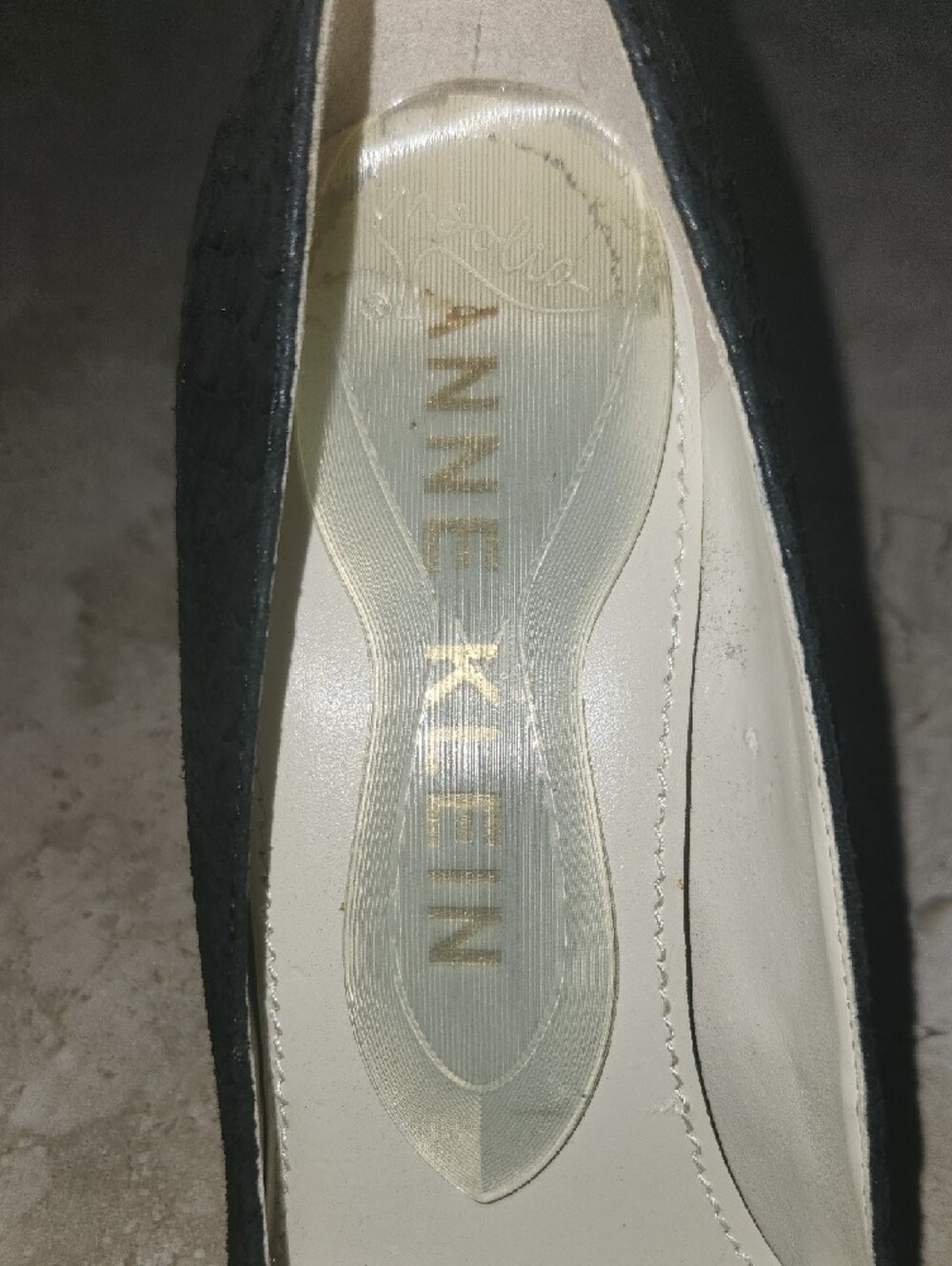 Anne Klein Black Pointed-Toe Snake-Texture Pumps - Picture 8 of 9